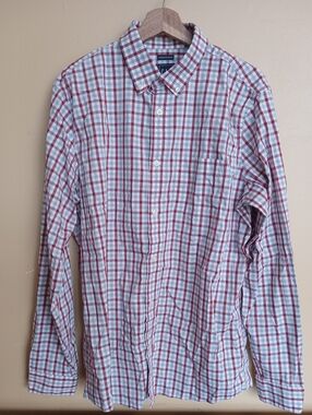 GAP Red and White Plaid Shirt Sz L
